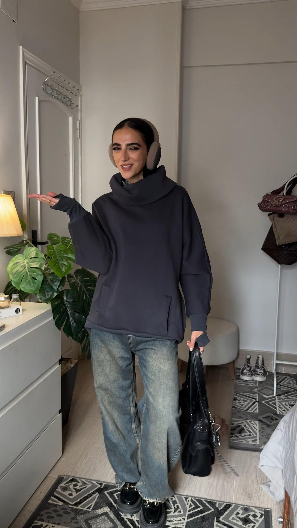 Chocolate High Collar sweatshirt