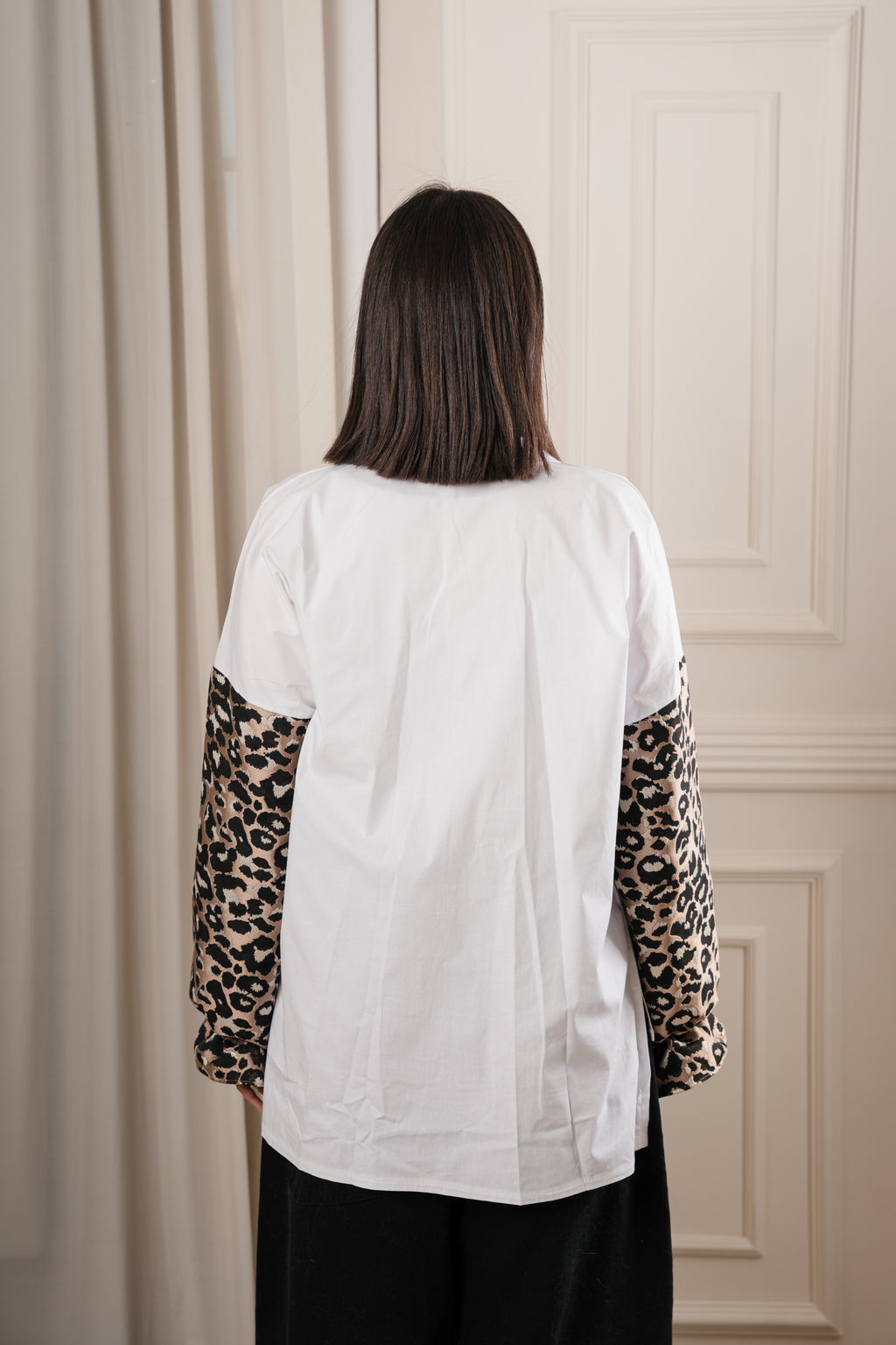 Leopard sleeves shirt