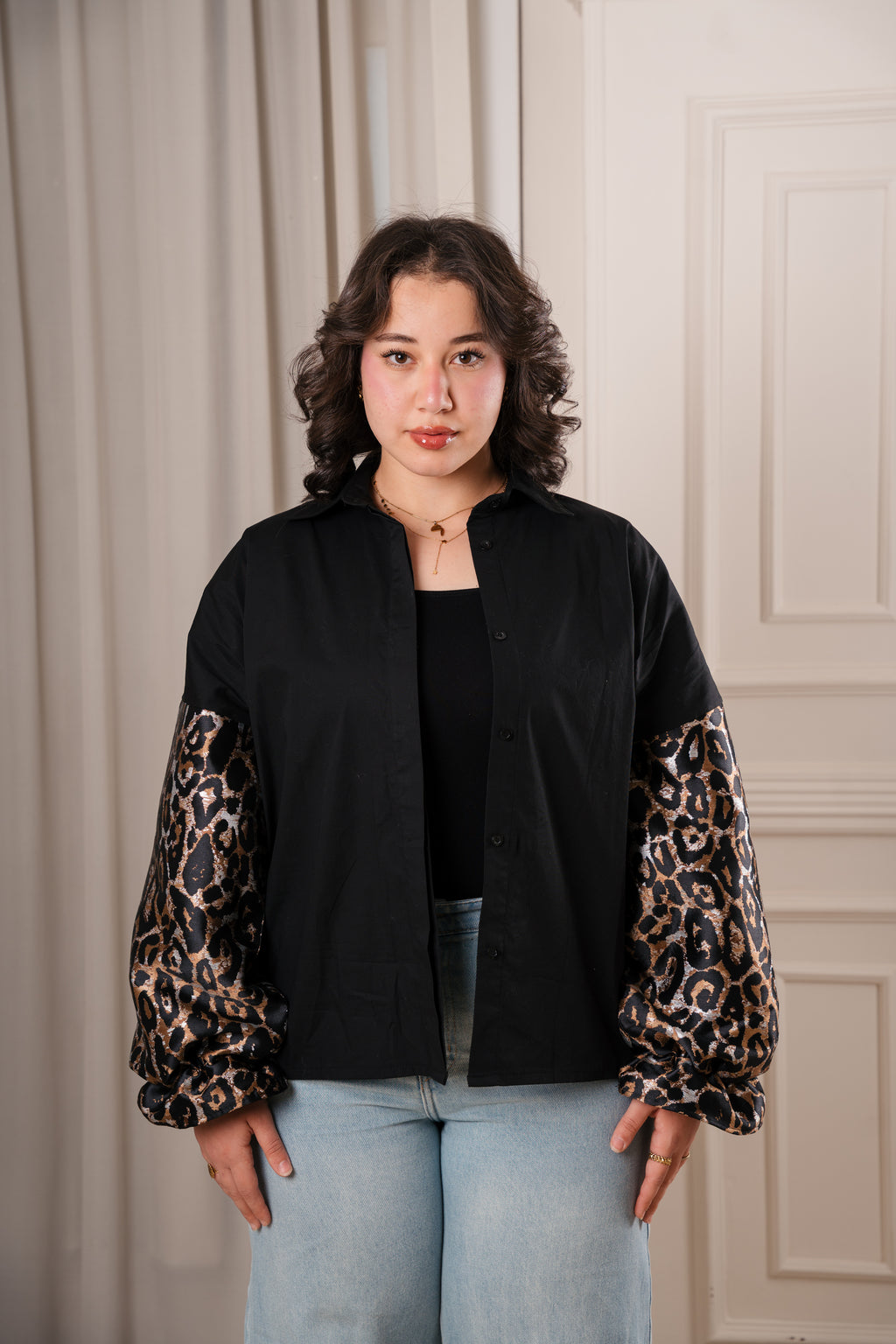 Leopard sleeves shirt