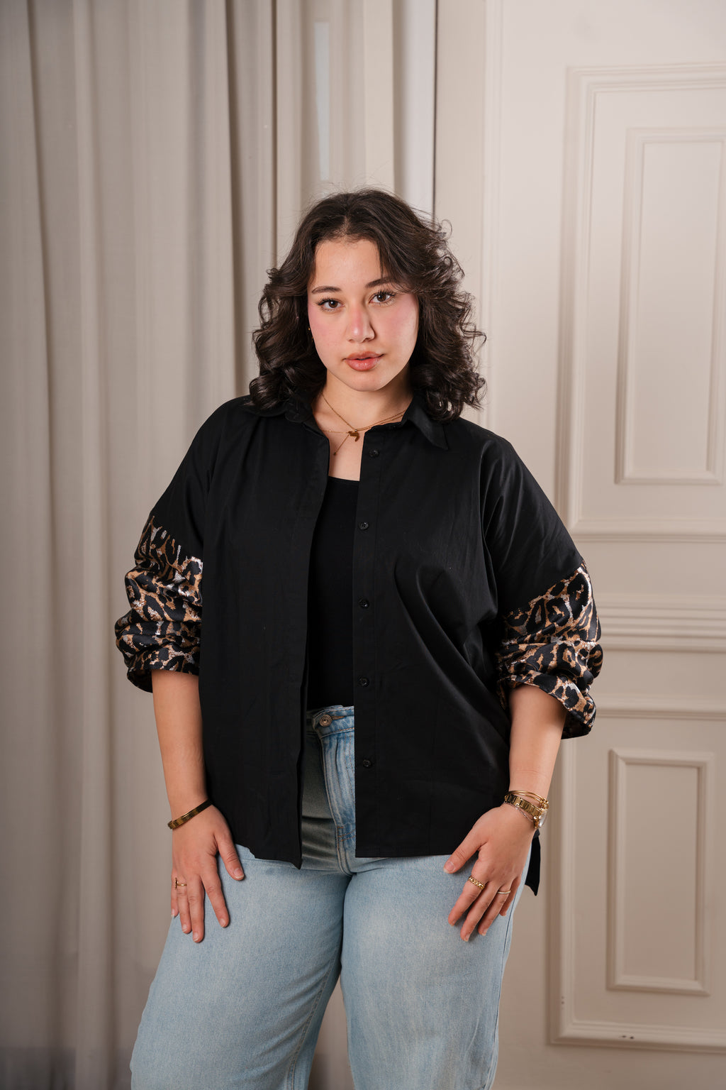 Leopard sleeves shirt