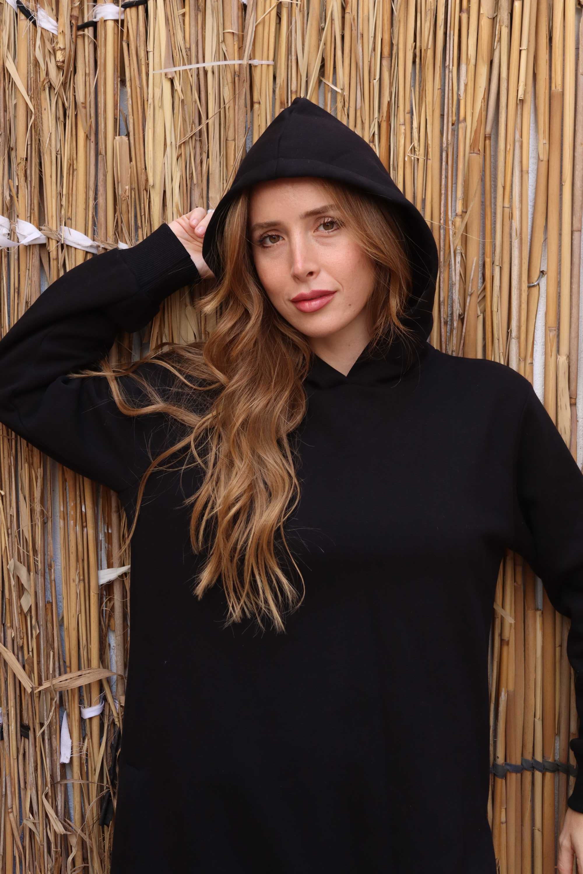 Black sweatshirt with a golden cheetah