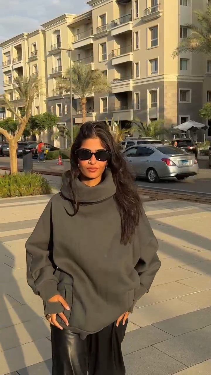 Chocolate High Collar sweatshirt