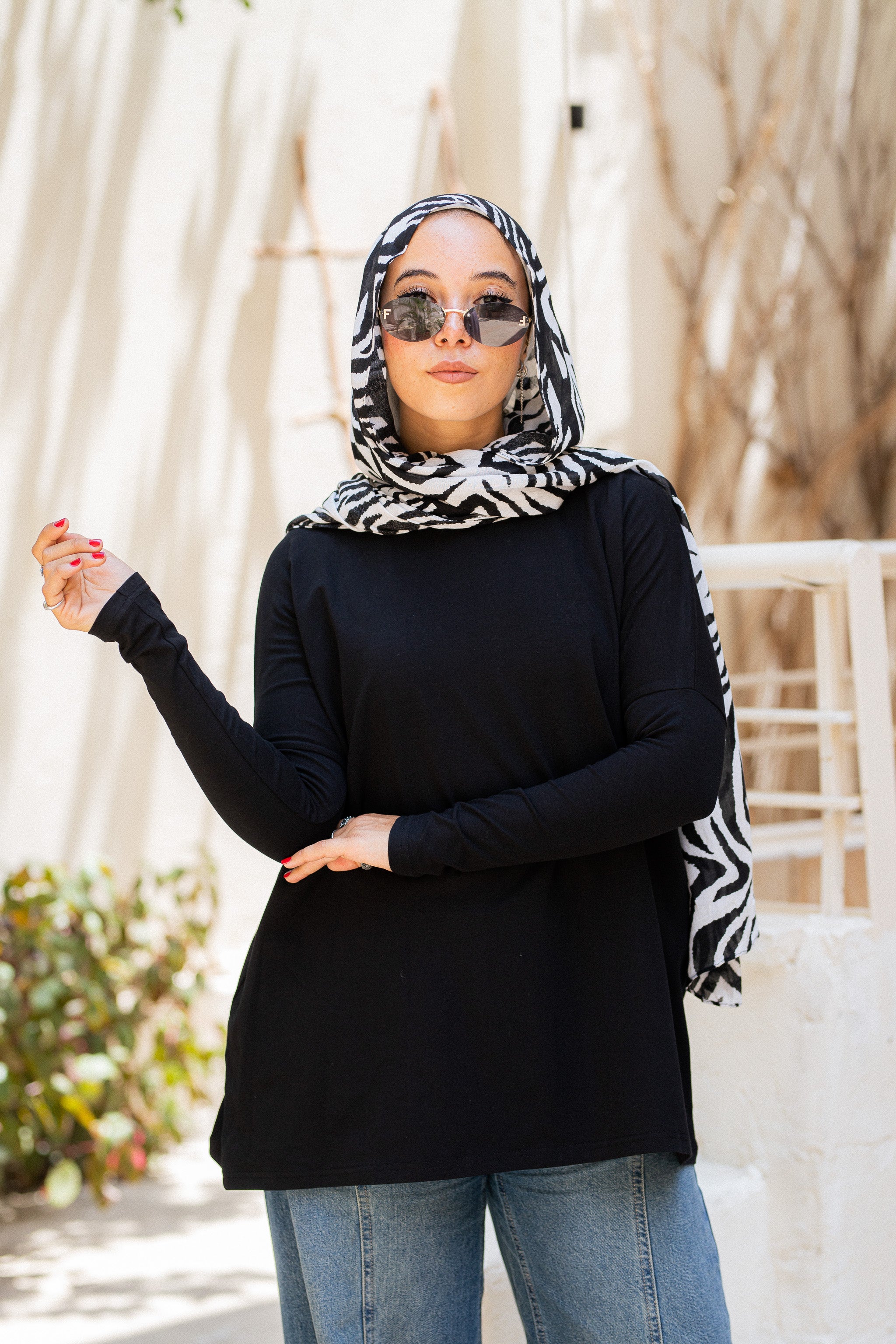 Black Tight sleeve oversized T-shirt