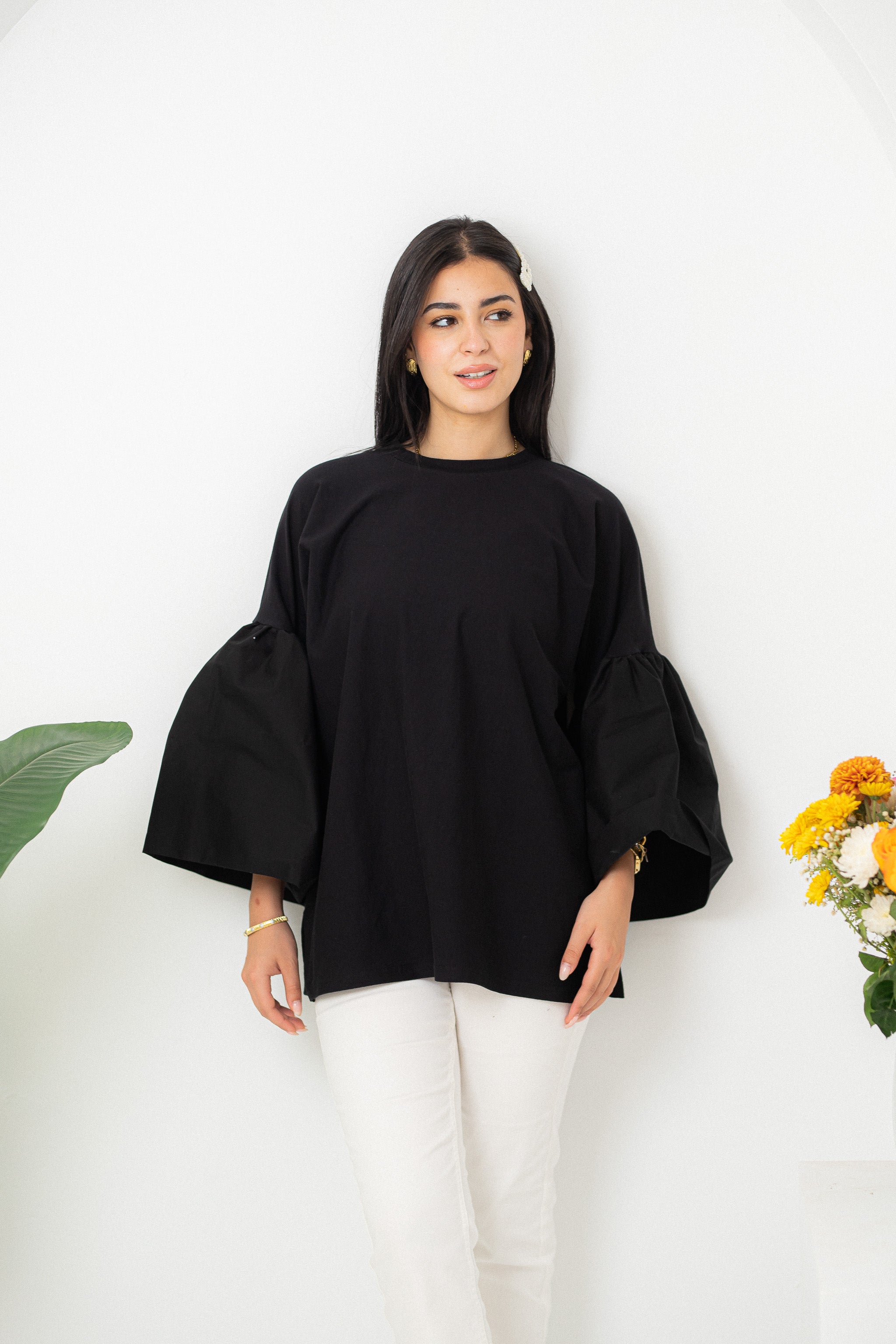 Black Super flared sleeve t-shirt