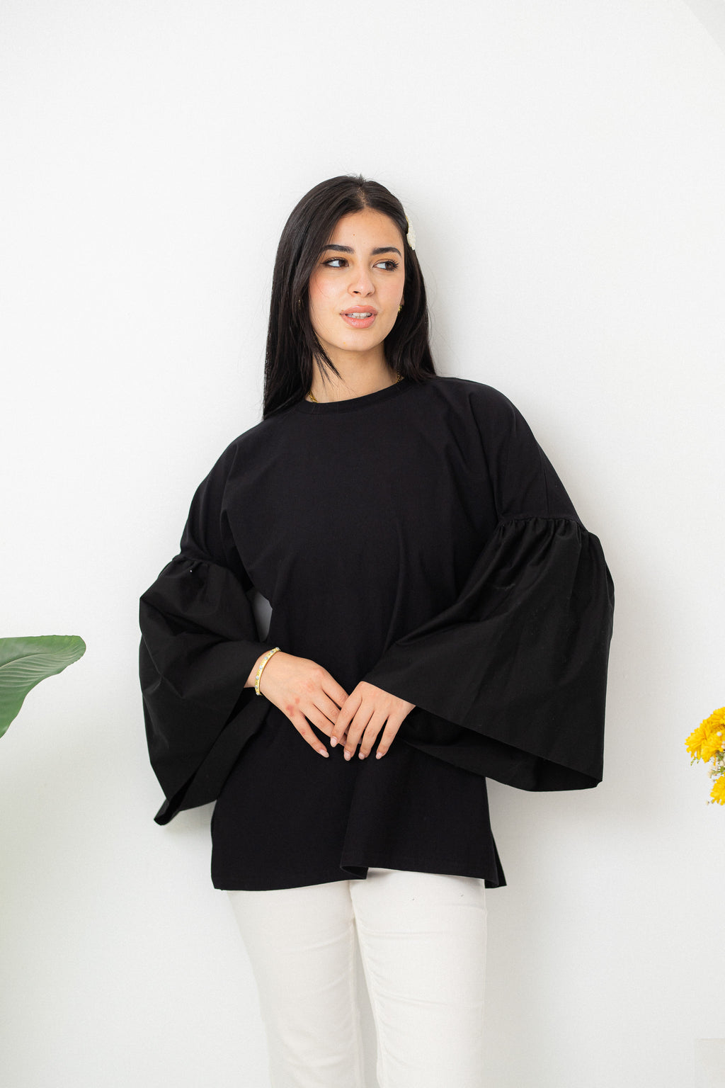 Black Super flared sleeve t-shirt
