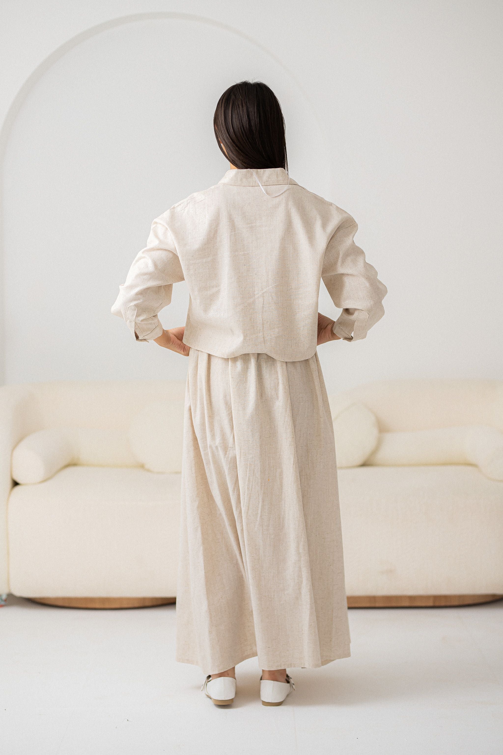 Shinny beige Pure Linen Cropped Shirt