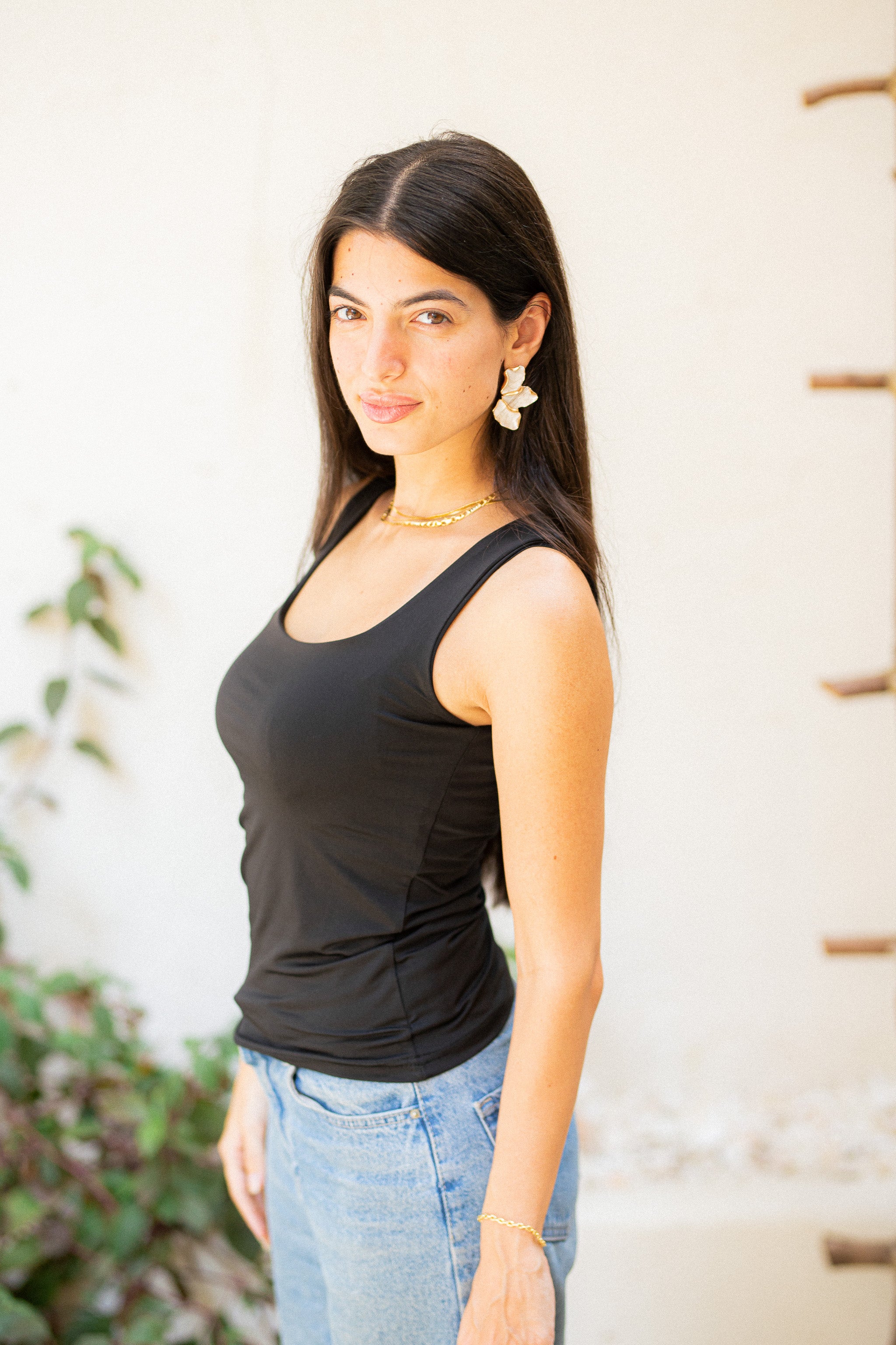 Black squared collar tank top