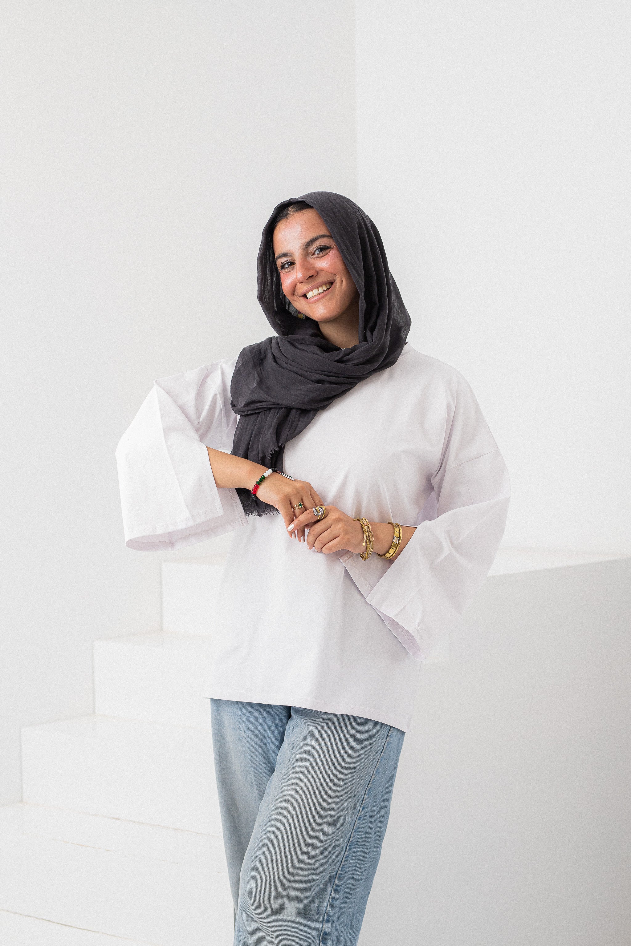 White vent sleeve t-shirt