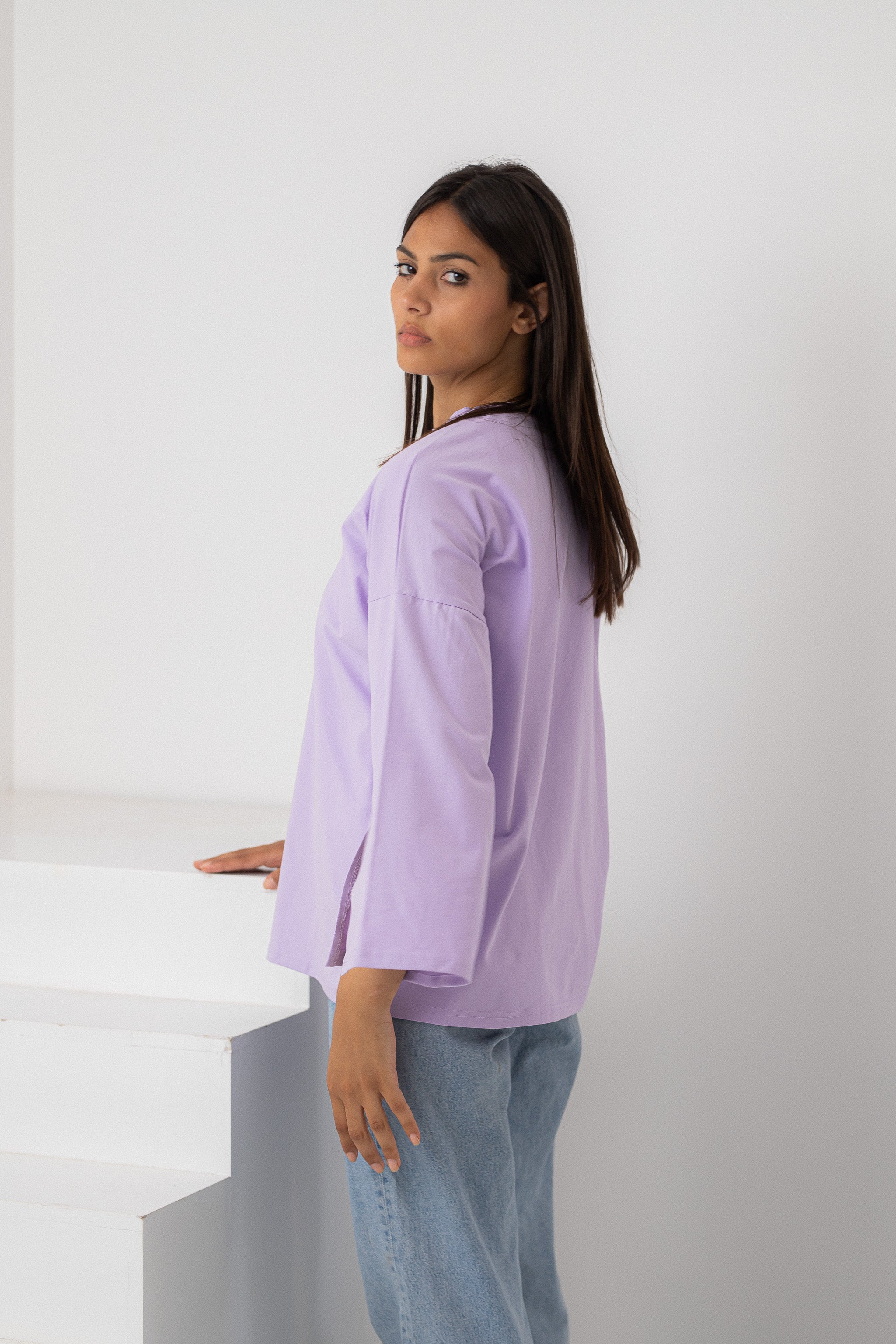 Light purple vent sleeve t-shirt