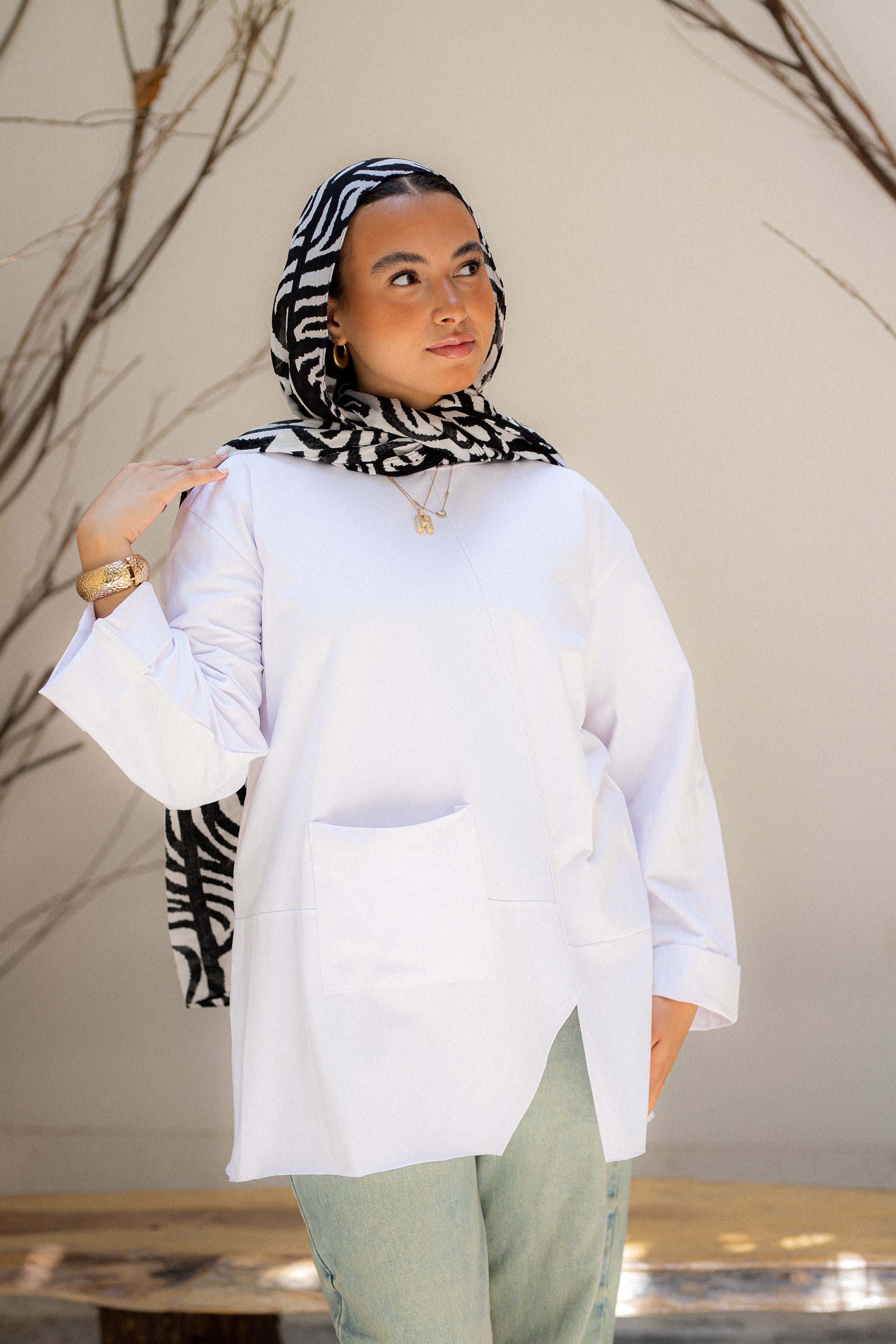 White Front pocket T-shirt