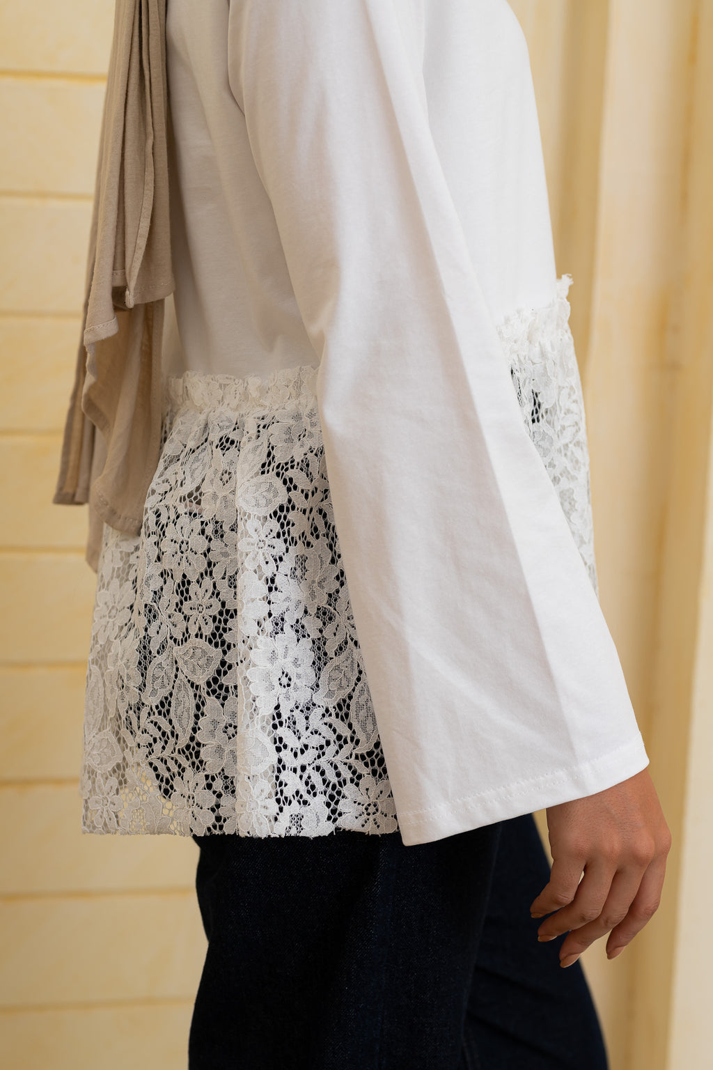 Half Lace Tee LS